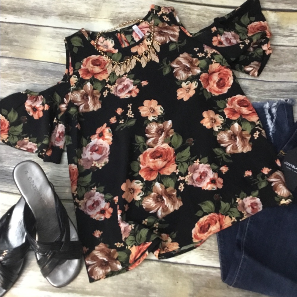 Floral Cold Shoulder Top